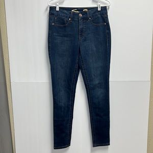 Seven7 Jean Tummyless High Rise Skinny Size 6 Like New. B51